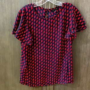 Banana Republic Red and Navy Geometric Print Flounce Sleeve Top Size Small